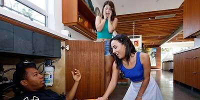 BANGBROS - Amara Romani and Izzy Bell Entice Ricky Johnson