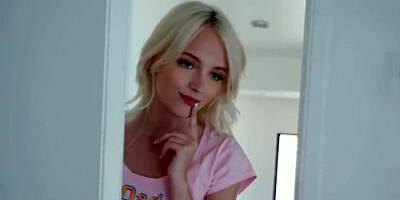 blowjob tiny loud teen seduces a hot daddy dick