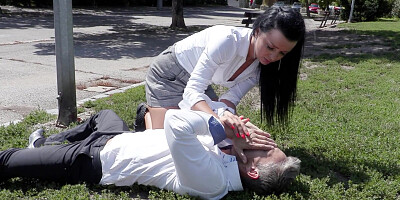 Seducing the tourist