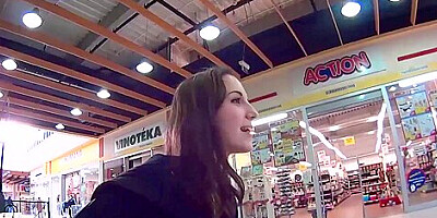 Mallcuties - Amateur czech girls fucking
