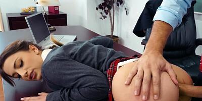 Teacher puts schoolgirl Kristen Scott in her place