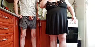 before lunch, my stepmom jerks off my dick to a cumshot