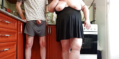 before lunch, my stepmom jerks off my dick to a cumshot