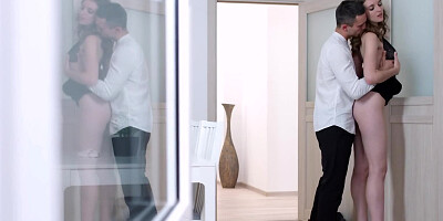 Oral bonking with young man is integral part of hussy's day