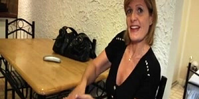 Le docteur recoit a domicile