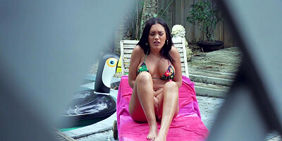 Beautiful Latinas team up to make a stud cum