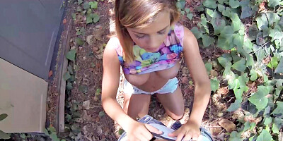 Girl takes some money to fuck a horny guy