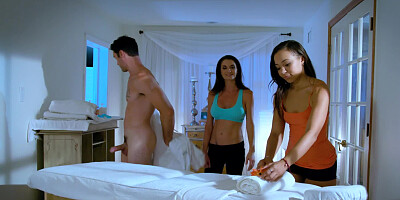 Masseuse with big breasts provides client with excellent service