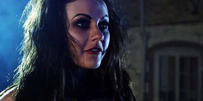 Kinky woman just wants an intense orgasm