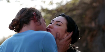 Slim brunette Aria Alexander enjoys outdoor sex