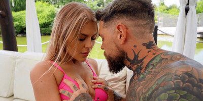 Zlata Shine gets a deep dicking from tattooed stallion