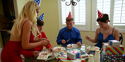 Brooklyn Chase and Olive Glass hot stepmoms swap