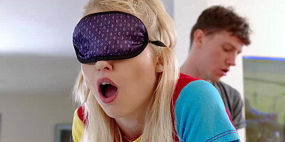 Chloe Cherry anal bet with her stepbrother