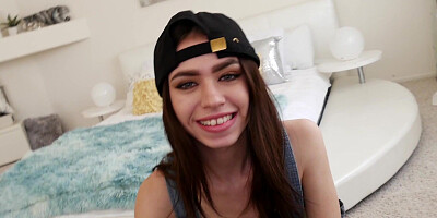 Bratty starlet Lucie Cline wraps her lips and pussy around hard dick