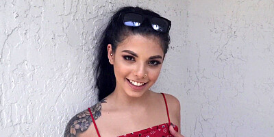 Gina Valentina blows hard knob and gets fucked in public