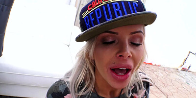 Bitchy Nina Elle chokes on dick in close-up gonzo video
