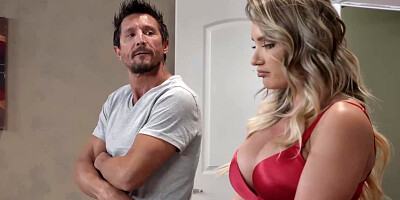 Cali Carter gives massage then pulls her panties aside & fuck her client