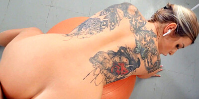 Marica Channelle rides big juicy cock with her asshole