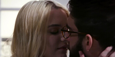 Kenna James puts her mouth and pussy to work