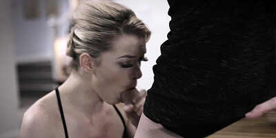 Blonde Anny Aurora is sucking the cock