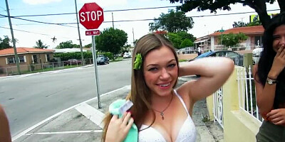 Mofos - Twerkin and Jerkin It