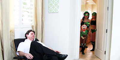 AJ Applegate & Keisha Grey sharing dick & cum in a 3way fuck fest