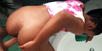 Jenna Foxx rides an old prick after giving head