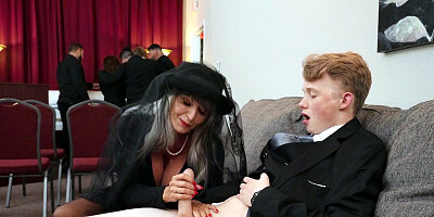 Sally D'Angelo is sucking Jimmy Michaels' cock