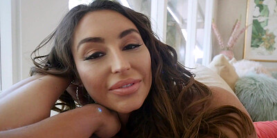 Christiana Cinn spreads her legs wide open for big meaty cock