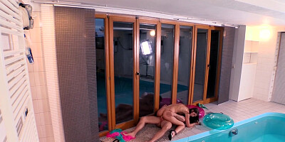 Susan Ayn fucks her photographer by the pool