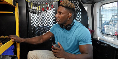 Bitch Kiki Klout was caught cheating and fucked in two cocks