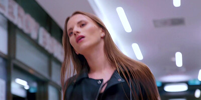 BBC-hungry Stella Flex has the best first date ever