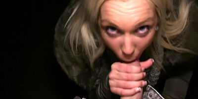 Amateur POV outdoor sex with a juicy blonde