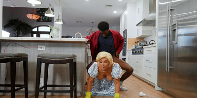 Seka Black gets fucked by Ace Hardz doggystyle