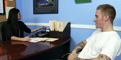 India Summer hikes up her skirt and tells him to eat her cunt