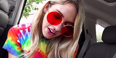 Spontaneous sex in the car with super-hot blonde teen