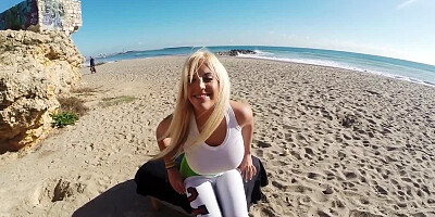 Blonde babe masturbates at the beach and gives a blowjob