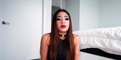 Marvelous XxLayna Marie gives a nice blowjob to her master