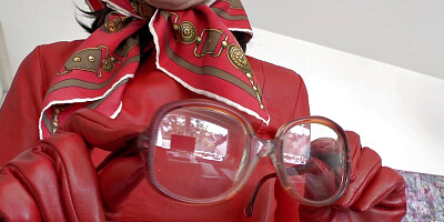 Big Vintage Glasses Demonstration - Headscarf Stepmom Makes You Cum