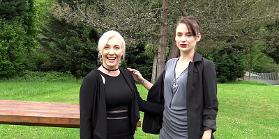 Louane, the hot blonde in an orgy