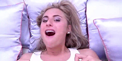 Teen girls have hot reaction during fuck