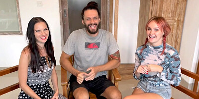 David',s cock is sucked off by the cute redhead