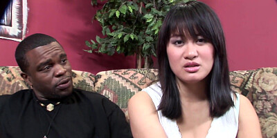 Kiwi Ling takes on her FIRST BBC and is very vocal about it!