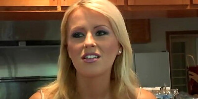 Blonde bombshell hard drilling on the bed