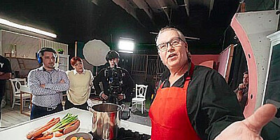 Scarlett Page In Cooking Show