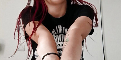 Worship my nylon stockings and feet