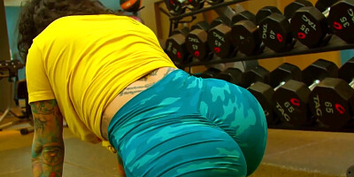 Busty Latina Milf Bianca Bailee Get Fucked By Her Gym Trainers Bbc