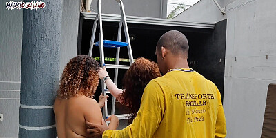 Bosses receive the visitor naked