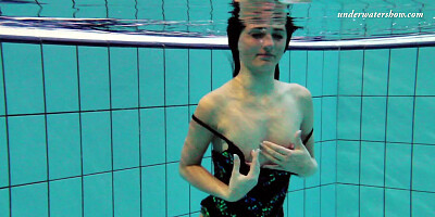 UnderwaterShow Video: Nina Markova