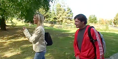 Stunner Stepmom Porn - Klarisa Leone